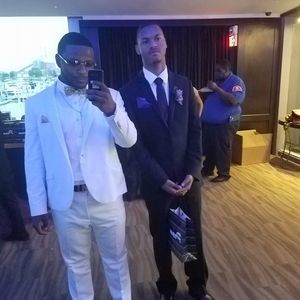 Meet your Posher, Ray